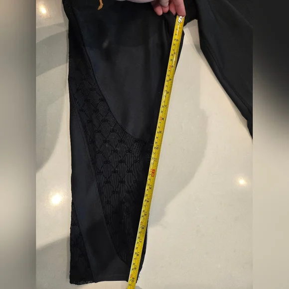 Alo Airlift Mesh High Waist Capri Celeste In Black Size Large - Picture 7 of 13